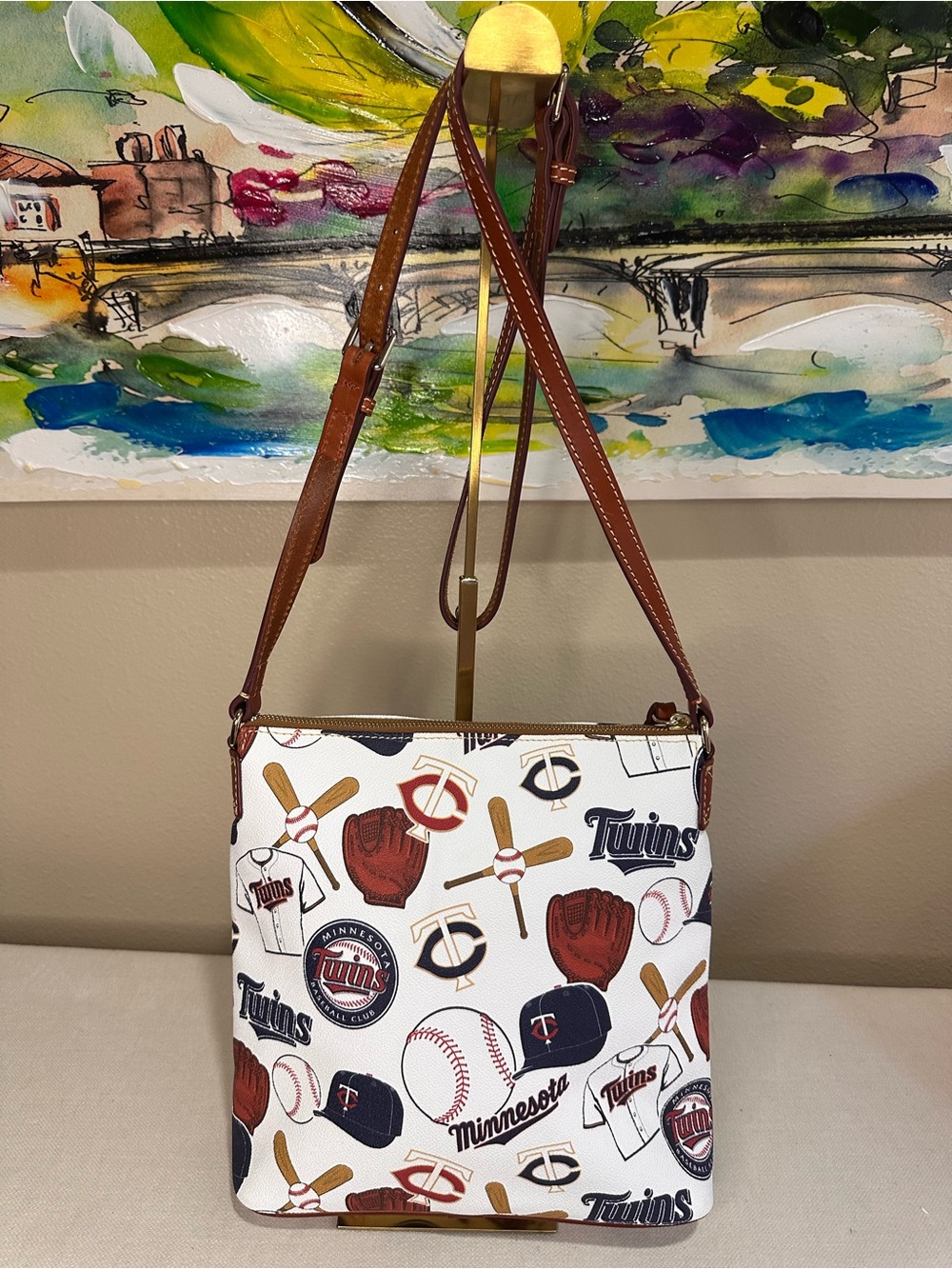 Dooney & Bourke Women's MLB Minnesota Twins Suki Crossbody Bag - Picture 2 of 16
